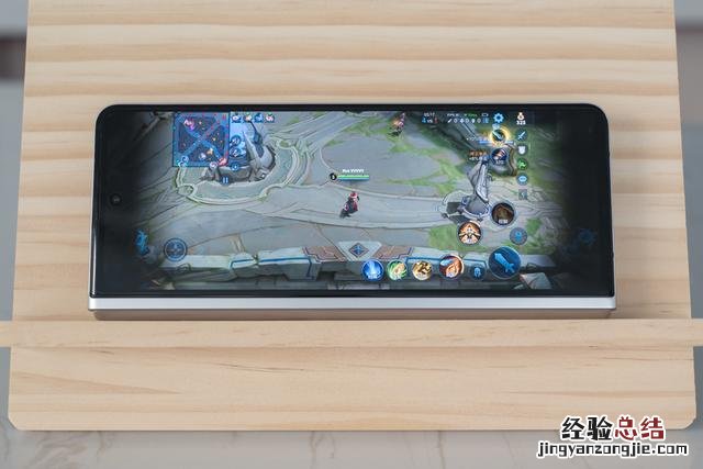 折叠屏手机真的好用吗 三星智能手机怎么样