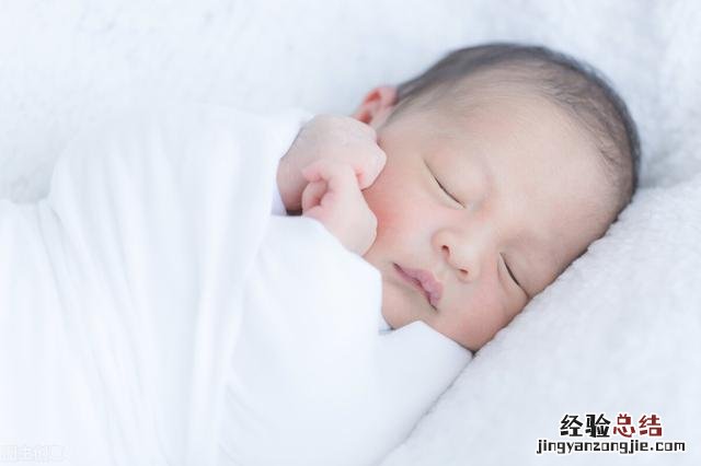 5个小妙招帮你来解决 新生儿吵夜哭闹怎么办