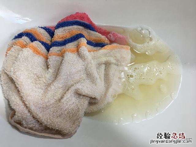 毛巾变硬清洗小妙招 毛巾用久了变硬怎么办