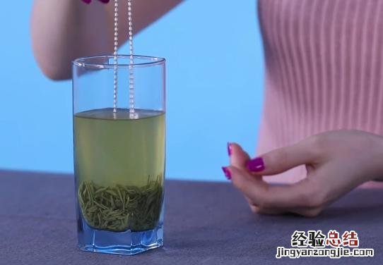 30秒就让银饰重新变亮 银子黑了怎么处理弄干净
