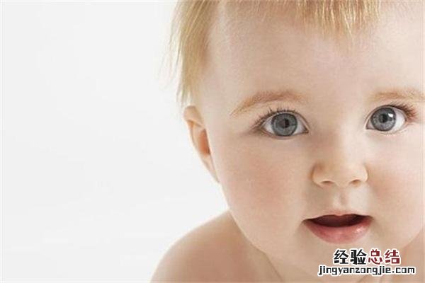 婴儿斗鸡眼的解决方法 婴儿对眼怎么办
