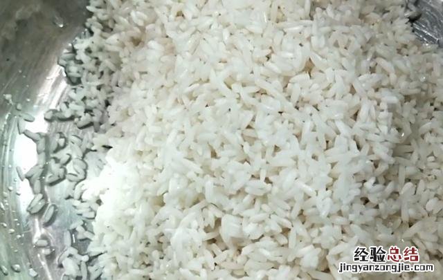 糯米饭的最正宗的做法 四季豆糯米饭怎么做好吃