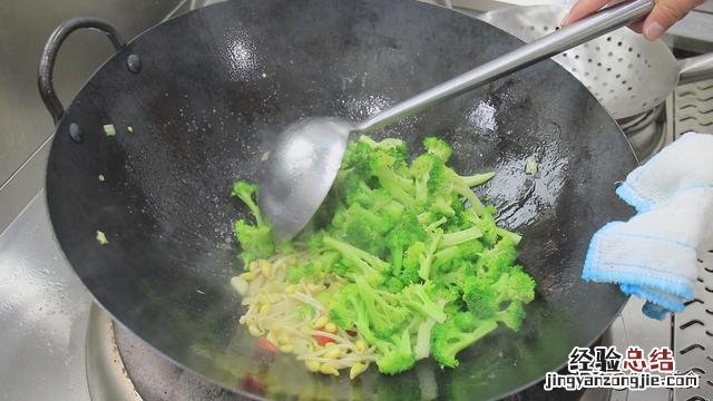 厨师长教你正确做法 绿豆芽怎么做好吃