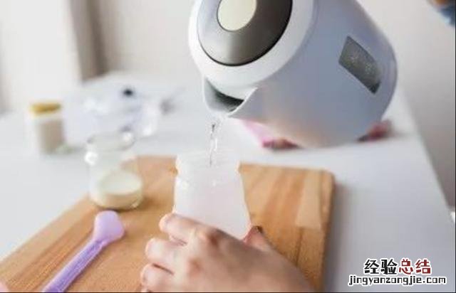 养兔高手教你养兔几个技巧 宠物兔子怎么养一天喂几次