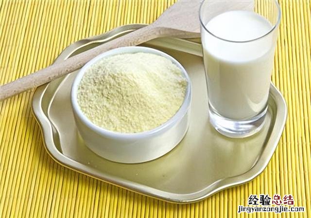 养兔高手教你养兔几个技巧 宠物兔子怎么养一天喂几次