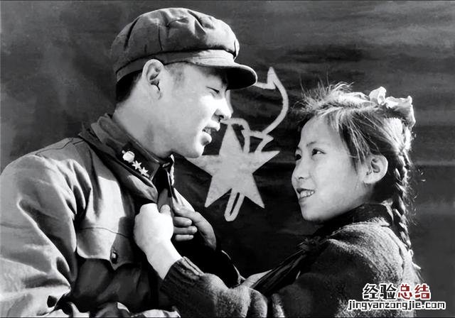 40年后披露事故发生细节 雷锋是怎么牺牲的