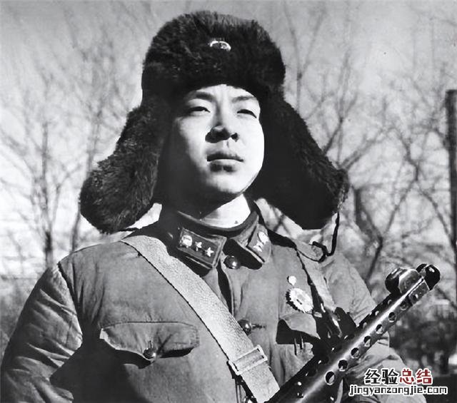 40年后披露事故发生细节 雷锋是怎么牺牲的
