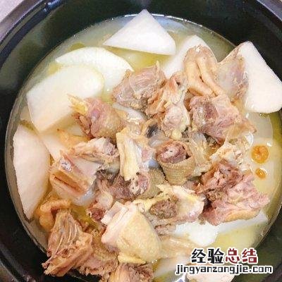 腊鸡焖白萝卜正宗做法 腊鸡怎么做好吃