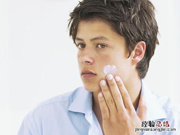 男生毛孔粗大解决方法 男人毛孔粗大怎么办