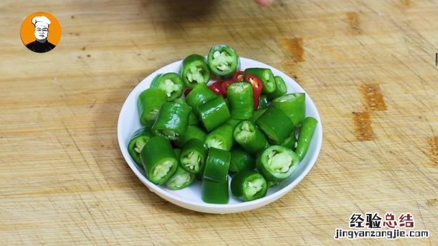 炒花菜大厨教你一招 花菜怎么炒好吃又简单的做法