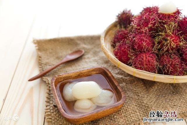 红毛丹正确吃法及食用禁忌 红毛丹怎么吃肉不粘模