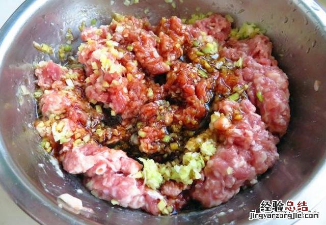 怎样做羊肉馅饺子好吃又不膻 羊肉饺子馅怎么调好吃