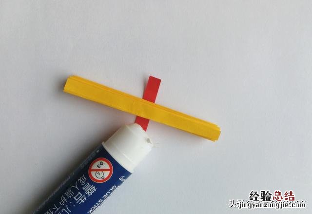 幼儿园厚卡纸做蝴蝶结教程 怎么折蝴蝶结简单又漂亮