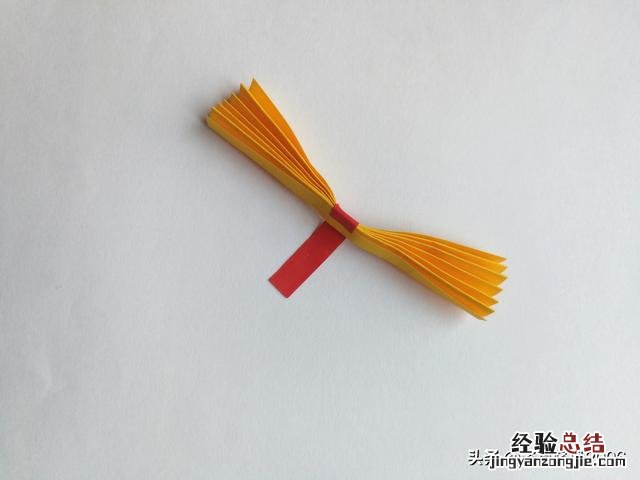 幼儿园厚卡纸做蝴蝶结教程 怎么折蝴蝶结简单又漂亮