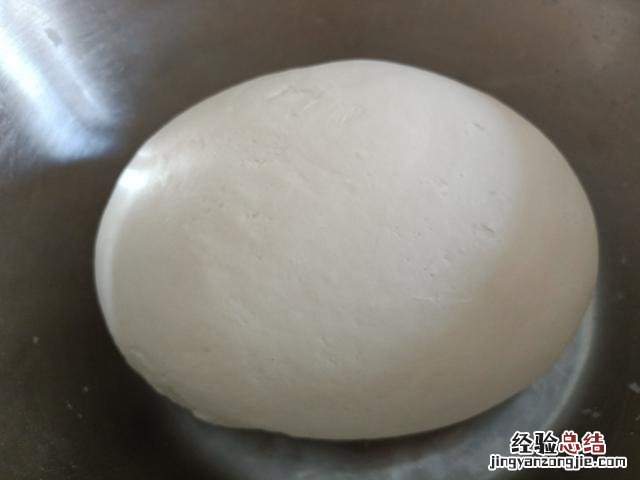 大厨教你3招鲜嫩营养又多汁 芹菜肉的饺子馅怎么调好吃