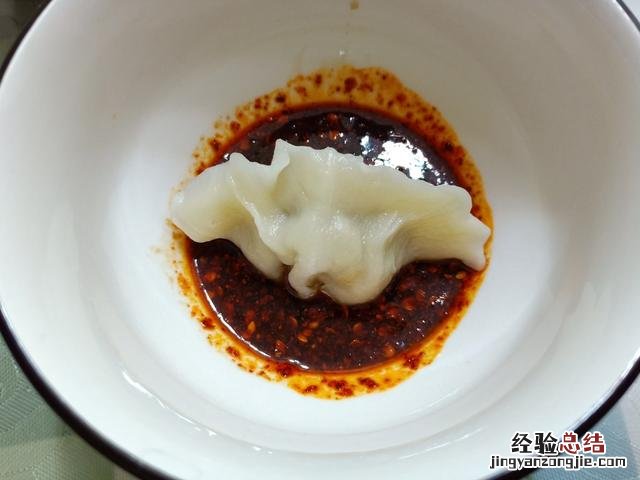 大厨教你3招鲜嫩营养又多汁 芹菜肉的饺子馅怎么调好吃