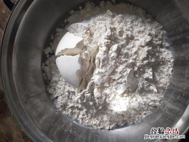 大厨教你3招鲜嫩营养又多汁 芹菜肉的饺子馅怎么调好吃