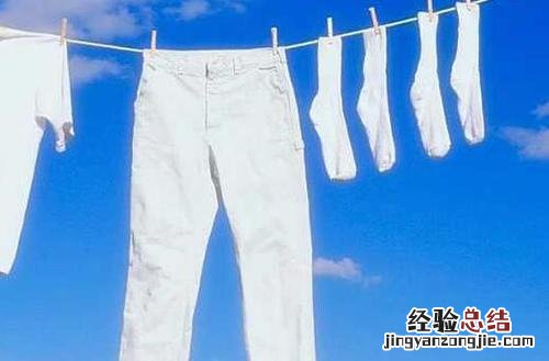 衣服发黄怎么洗最简单最快 衣服发黄怎么洗白小妙招