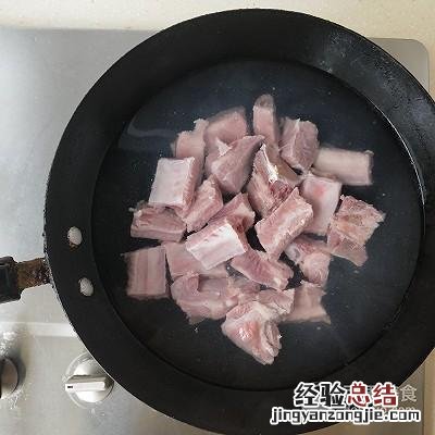 糖醋排骨的家常做法 糖醋排骨怎么做最好吃又简单