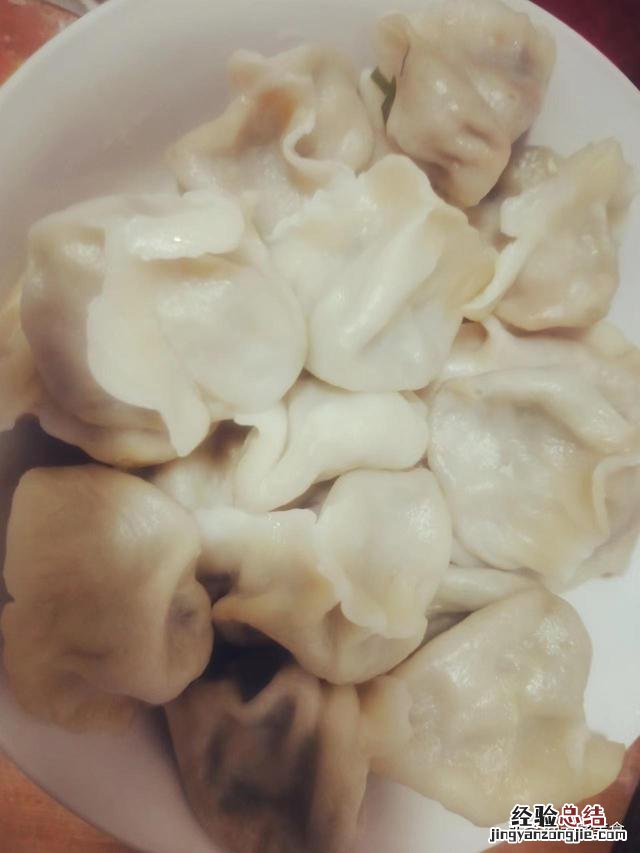 茄子素馅饺子怎么调馅好吃的 茄子馅儿饺子怎么做好吃