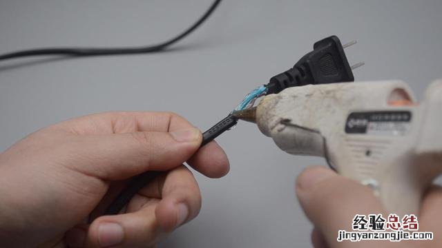 教你4个热熔胶隐藏的用法 热熔胶怎么用粘的好