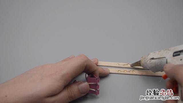 教你4个热熔胶隐藏的用法 热熔胶怎么用粘的好
