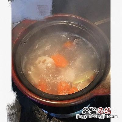 莲藕排骨汤的做法 莲藕排骨汤怎么做好喝