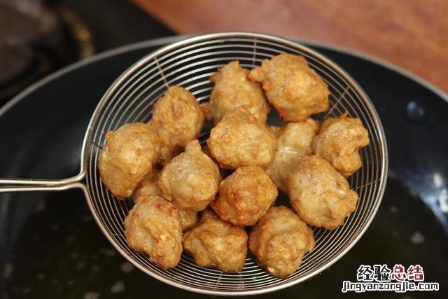 炸酥肉丸子的正确方法 肉丸子怎么做好吃