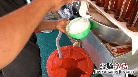 喀什老城里的酸奶刨冰制作方法 怎么做刨冰不用刨冰机