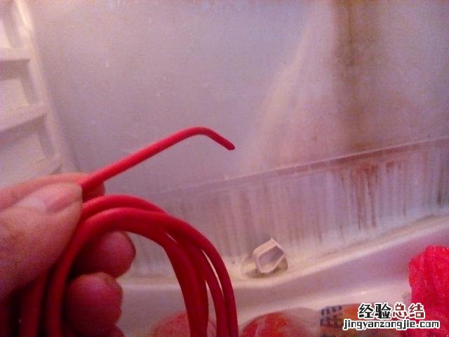 冰箱冷藏室结冰只需一招 冰箱冷藏室结冰怎么解决