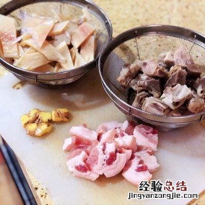 鲜墨鱼烧排骨和墨鱼干烧肉中午刚做完 墨鱼干怎么吃最有营养