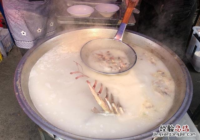 喝羊肉汤的正确步骤 羊肉汤的做法及配料羊肉汤怎么熬