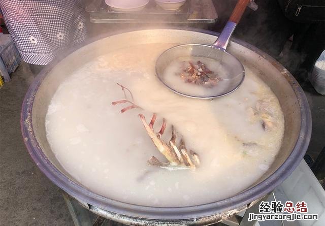 喝羊肉汤的正确步骤 羊肉汤的做法及配料羊肉汤怎么熬