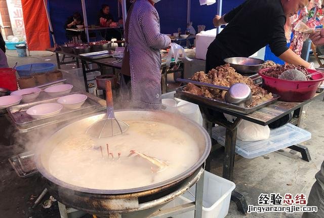 喝羊肉汤的正确步骤 羊肉汤的做法及配料羊肉汤怎么熬
