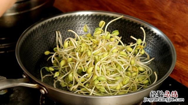 自己在家发豆芽的全部过程 黄豆芽怎么发最快又好又粗的技巧