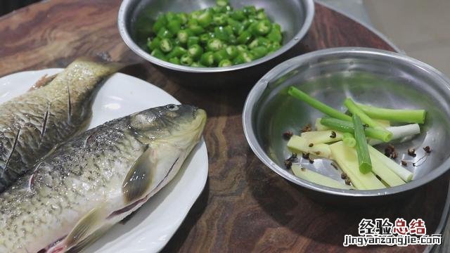 做鲫鱼最好吃最简单的方法 鲫鱼怎么做好吃又有营养