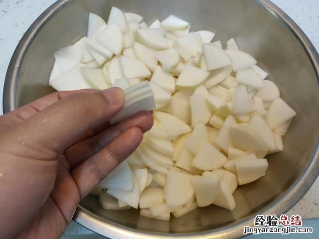 酒店酸甜萝卜的腌制方法 萝卜怎么腌好吃又脆家常做法