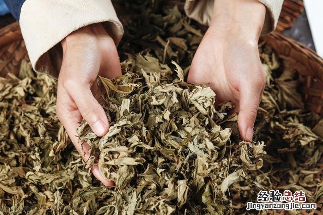 小孩脸上有一小块白斑的注意事项 孩子脸上有白块是怎么回事