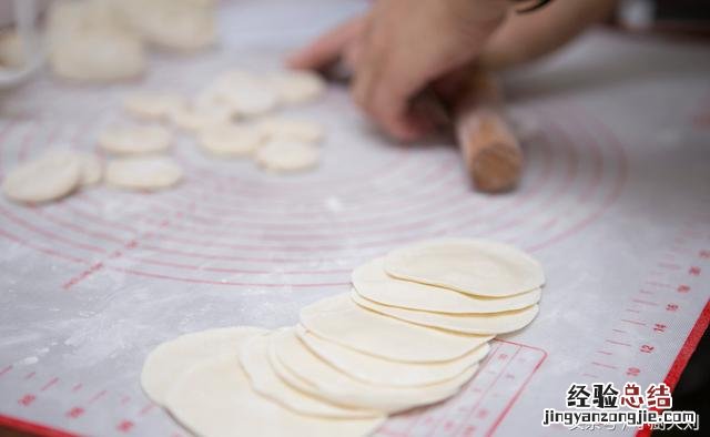 饺子皮和面又薄又筋道还不破皮 饺子皮怎么和面方法