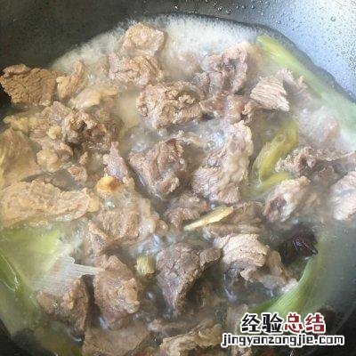 西红柿烧牛腩的做法最正宗的做法 西红柿牛腩怎么做好吃又简单