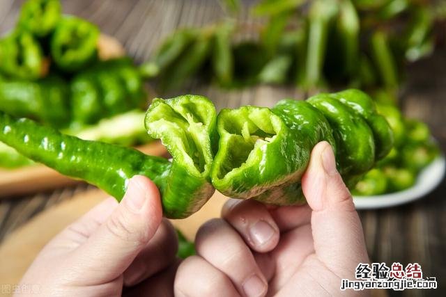 手被切辣椒辣到了要怎么处理 切辣椒辣手了怎么办
