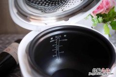 普通电饭煲和电压力锅有什么区别 电饭煲和电压力锅哪个实用