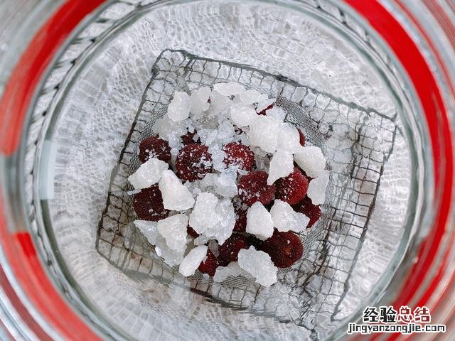 几十年经验的老师傅教你泡杨梅酒 杨梅酒怎么泡制方法