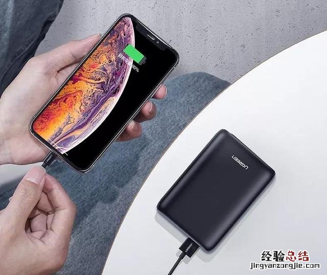 新买的充电宝的正确使用方法 充电宝怎么用怎样正确使用充电宝