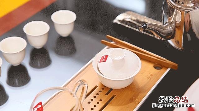 一分钟学会铁观音8大冲泡步骤 铁观音冲泡方法和时间