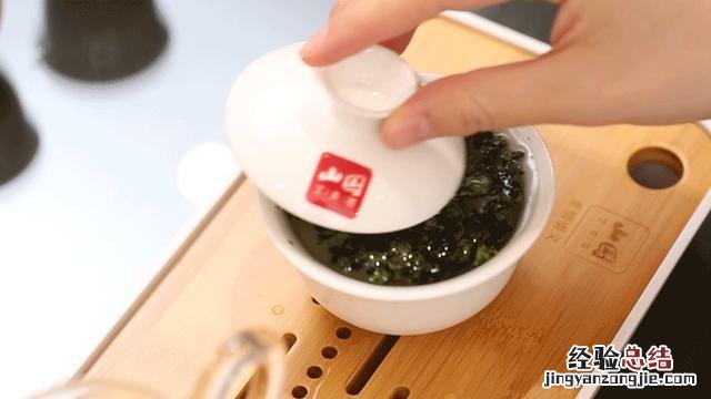 一分钟学会铁观音8大冲泡步骤 铁观音冲泡方法和时间
