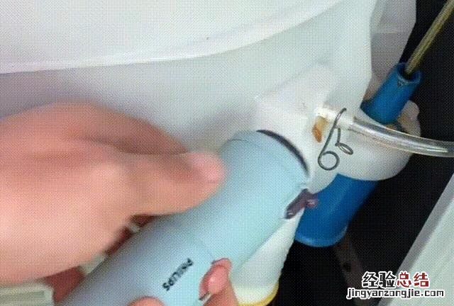 洗衣机进水不畅通的修理方法 洗衣机不进水是什么原因