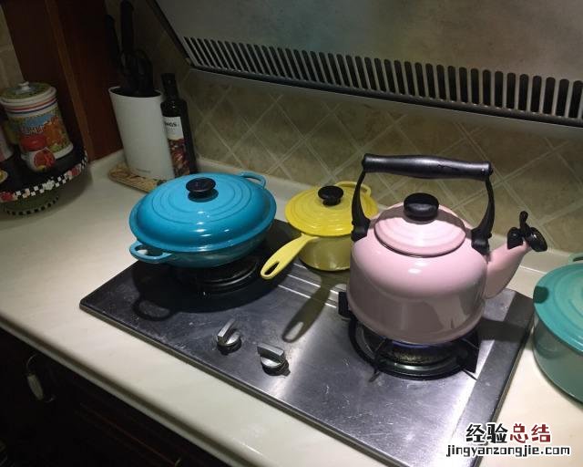 最简单的去除水壶里的水垢 水壶里的水垢怎么去除小妙招