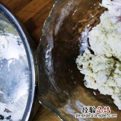 正宗地道的简单易学葱油饼做法 葱油饼怎么做简单又好吃