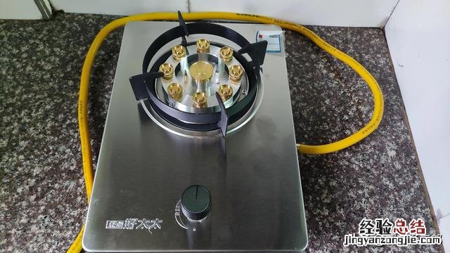使用煤气灶的正确方法和注意事项 煤气灶怎么用才安全